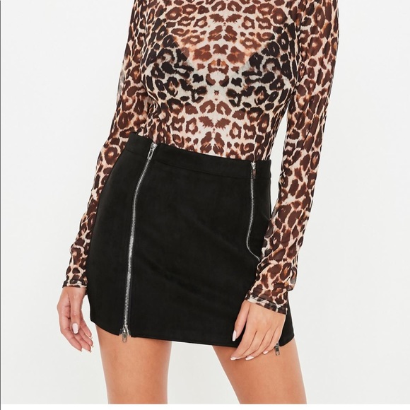 Black suede mini skirt - Picture 1 of 6